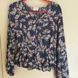 NWOT- floral blouse w ciinched waist
